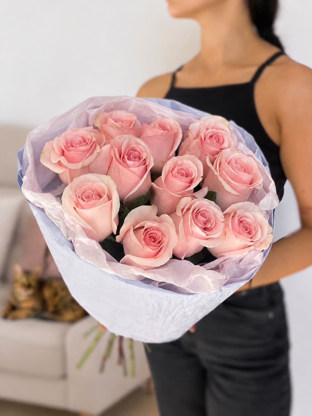 Buchet de 11 trandafiri roz moale