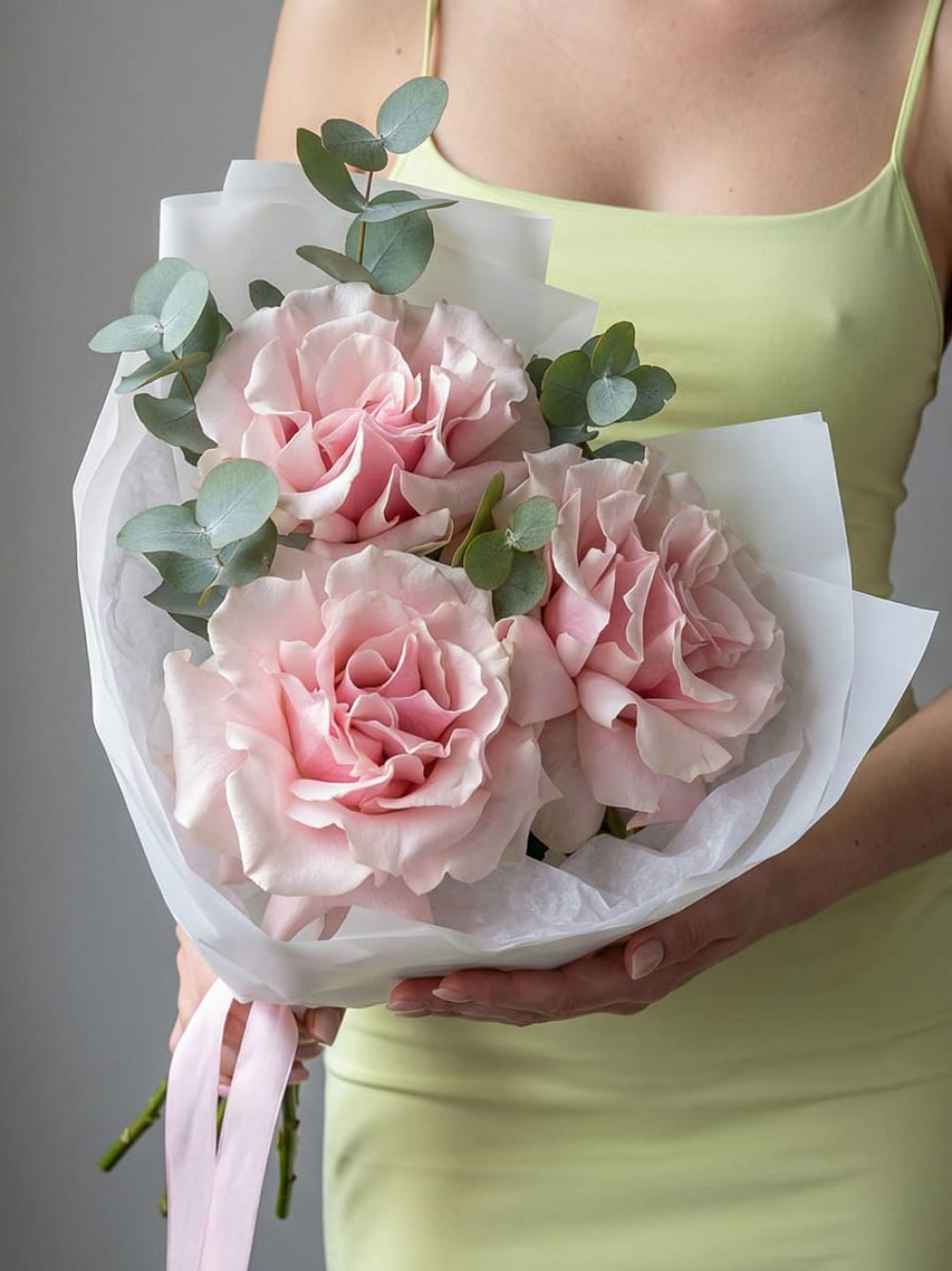 Buchet de trandafiri roz francezi „Silk”