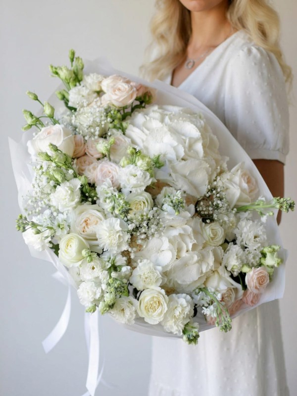 Buchet mare de designer alb ca zăpada