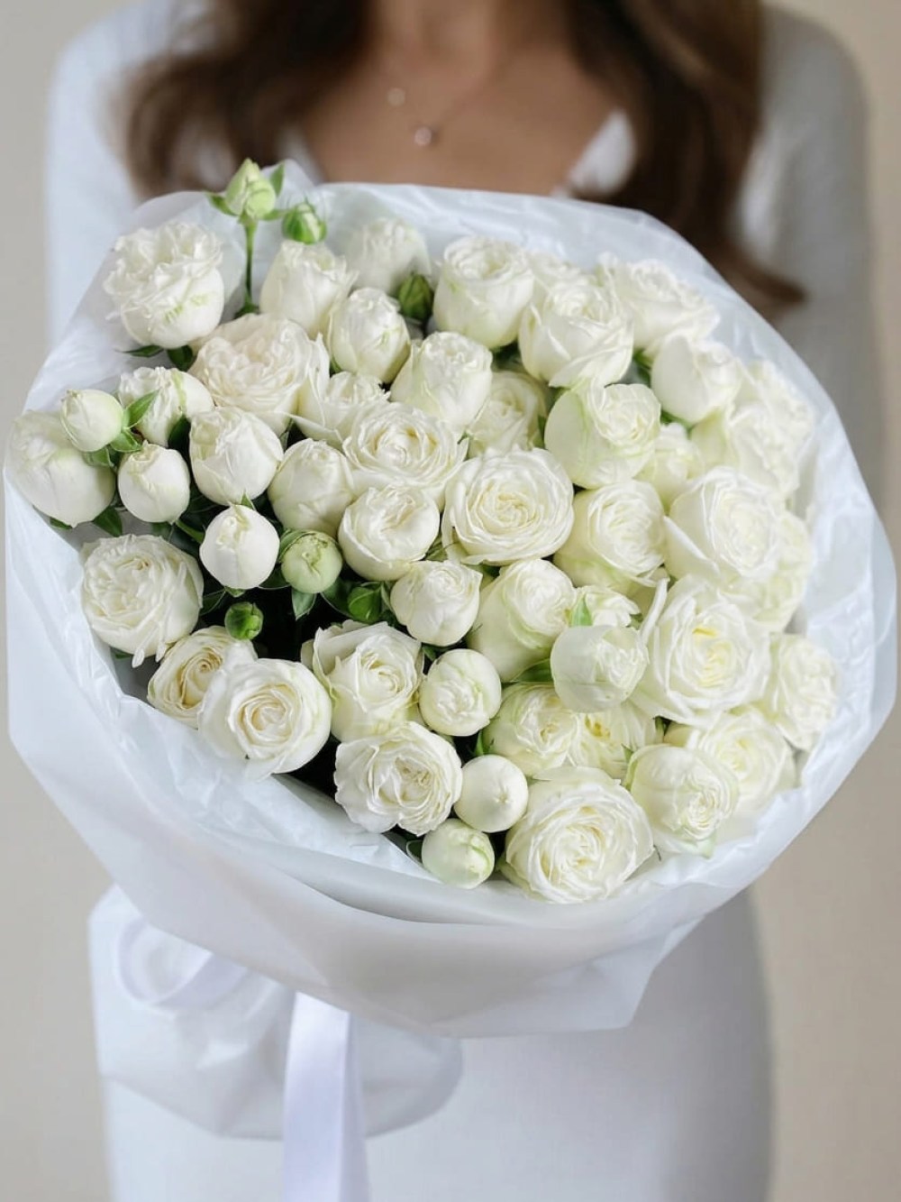 Buchet de 11 trandafiri albi spray