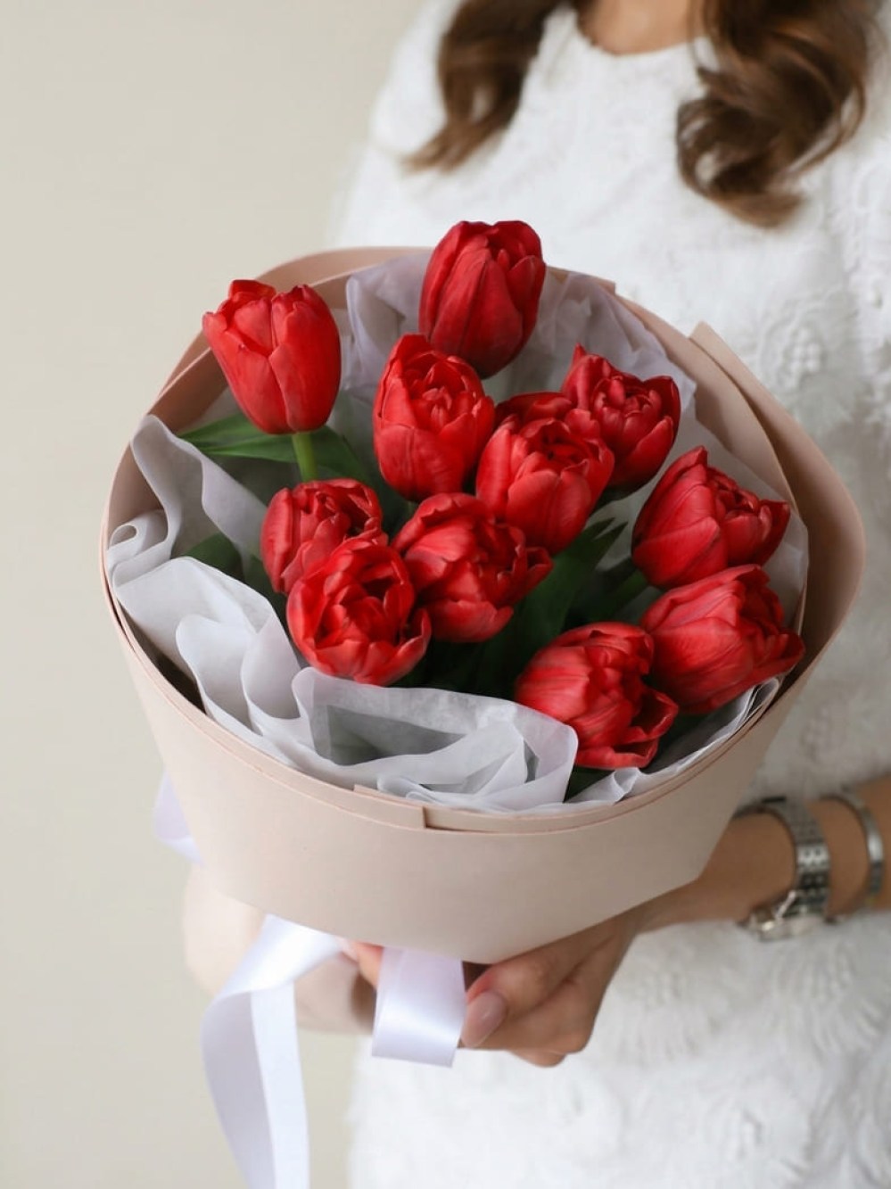 Bouquet of 11 red tulips