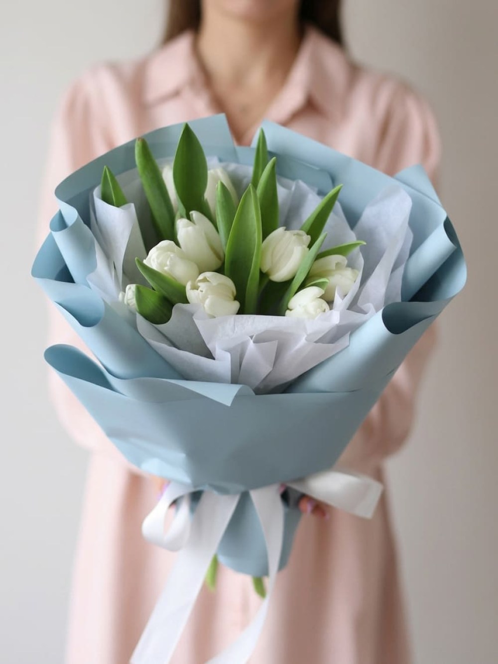 Buchet de 9 lalele albe