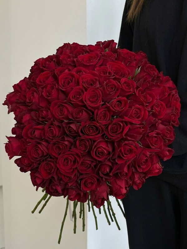 Buchet de 101 trandafiri roșii Kenya