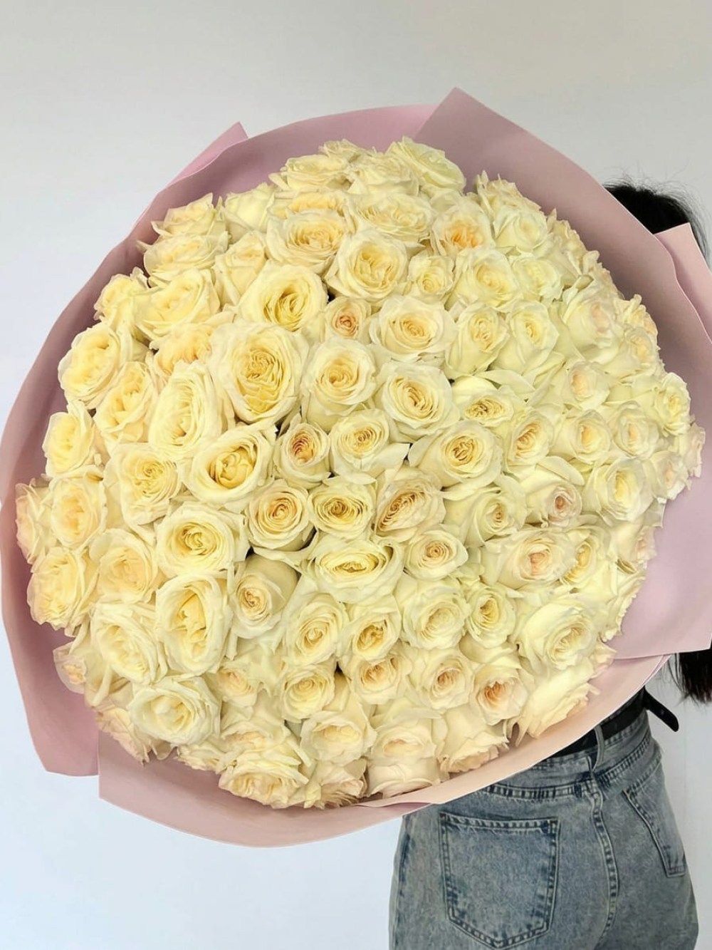Buchet de 101 trandafiri premium bujor