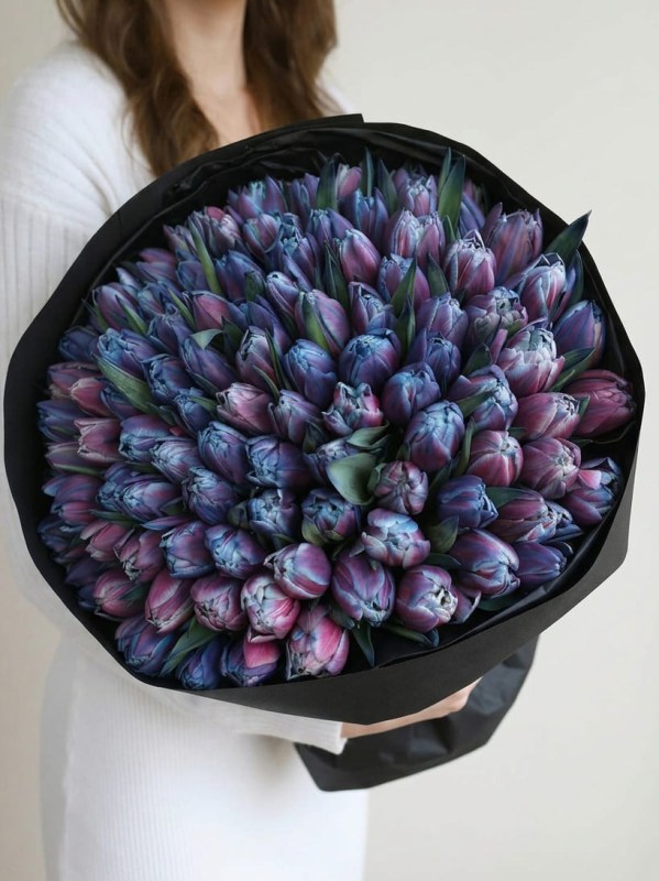 Buchet de 101 lalele bujor albastru-violet