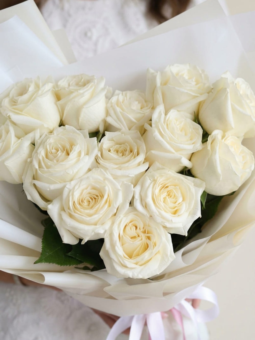 Buchet de 13 trandafiri premium Candlelight