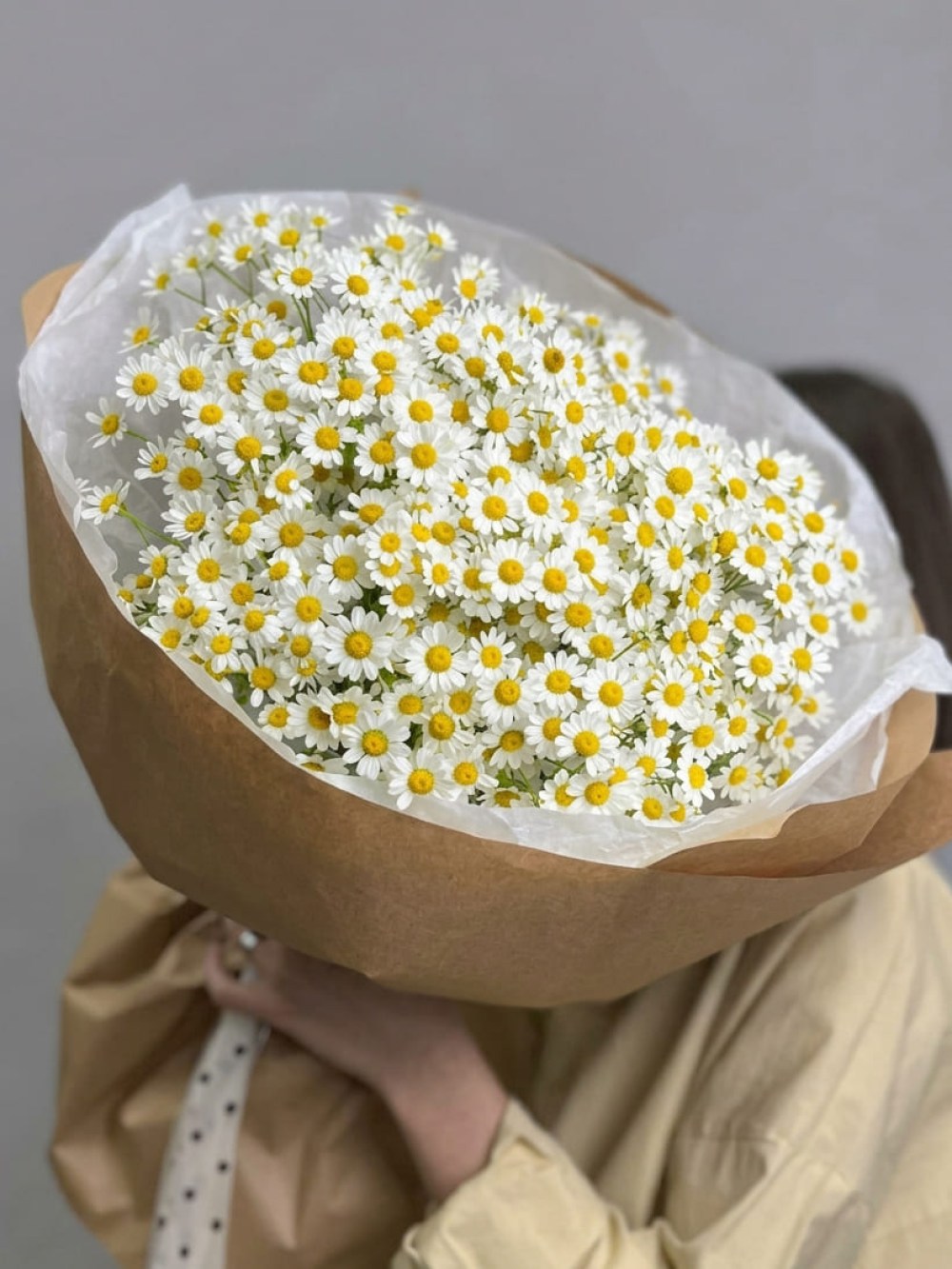 Buchet de 15 tanacetum în decor artizanal