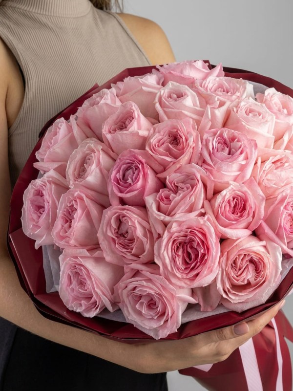 Buchet de 25 de trandafiri tip bujor Pink O'Hara Premium