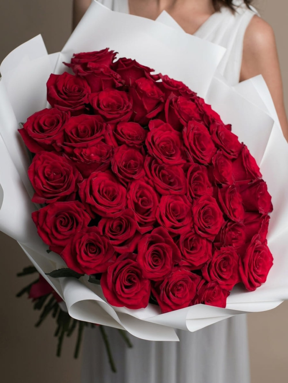 Bouquet of 35 red roses in white packaging