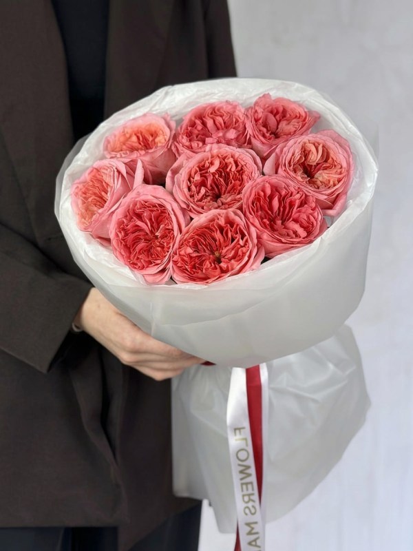 Buchet de 9 trandafiri tip bujor Pink Expression