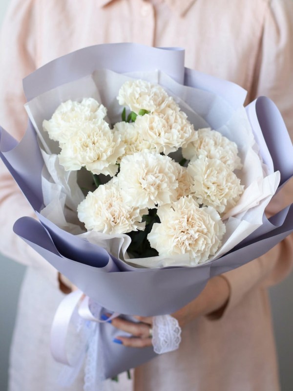 Buchet de 11 dianthus alb