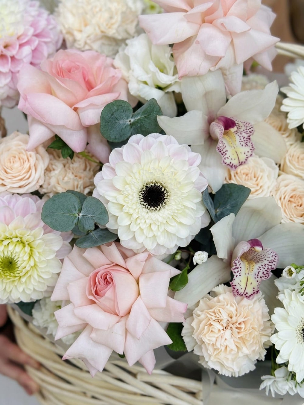 Giant flower basket in delicate colors