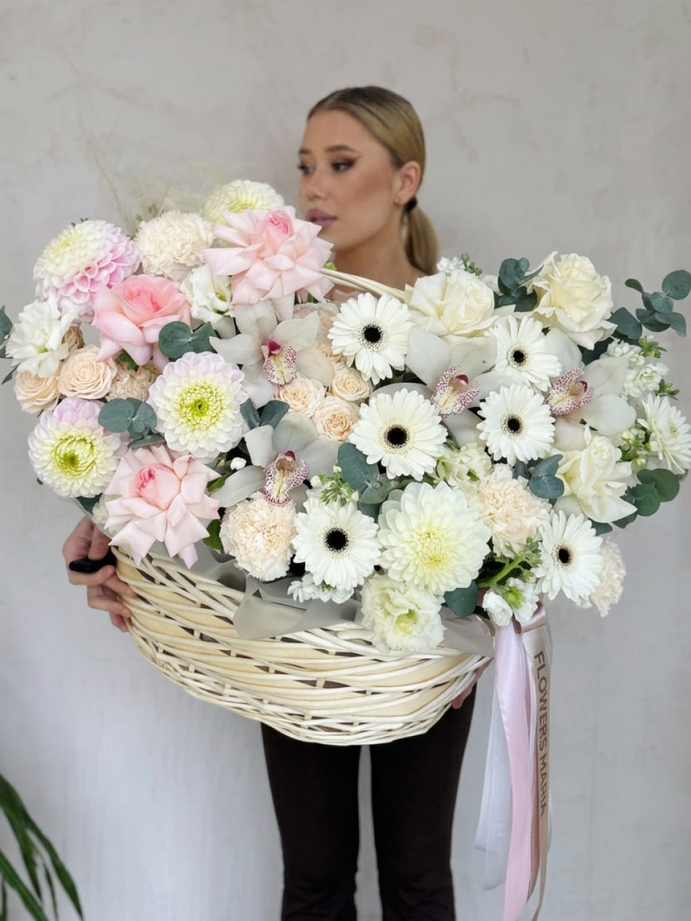 Giant flower basket in delicate colors
