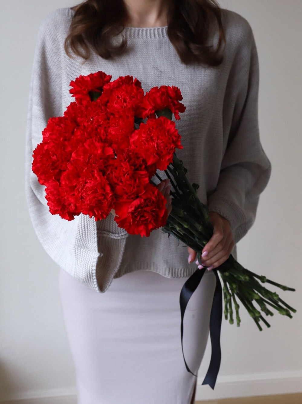 Red carnations (20 pcs)