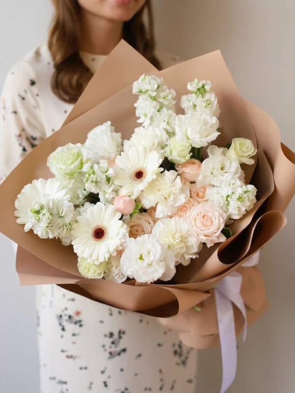Crem buchet mixt cu gerbere