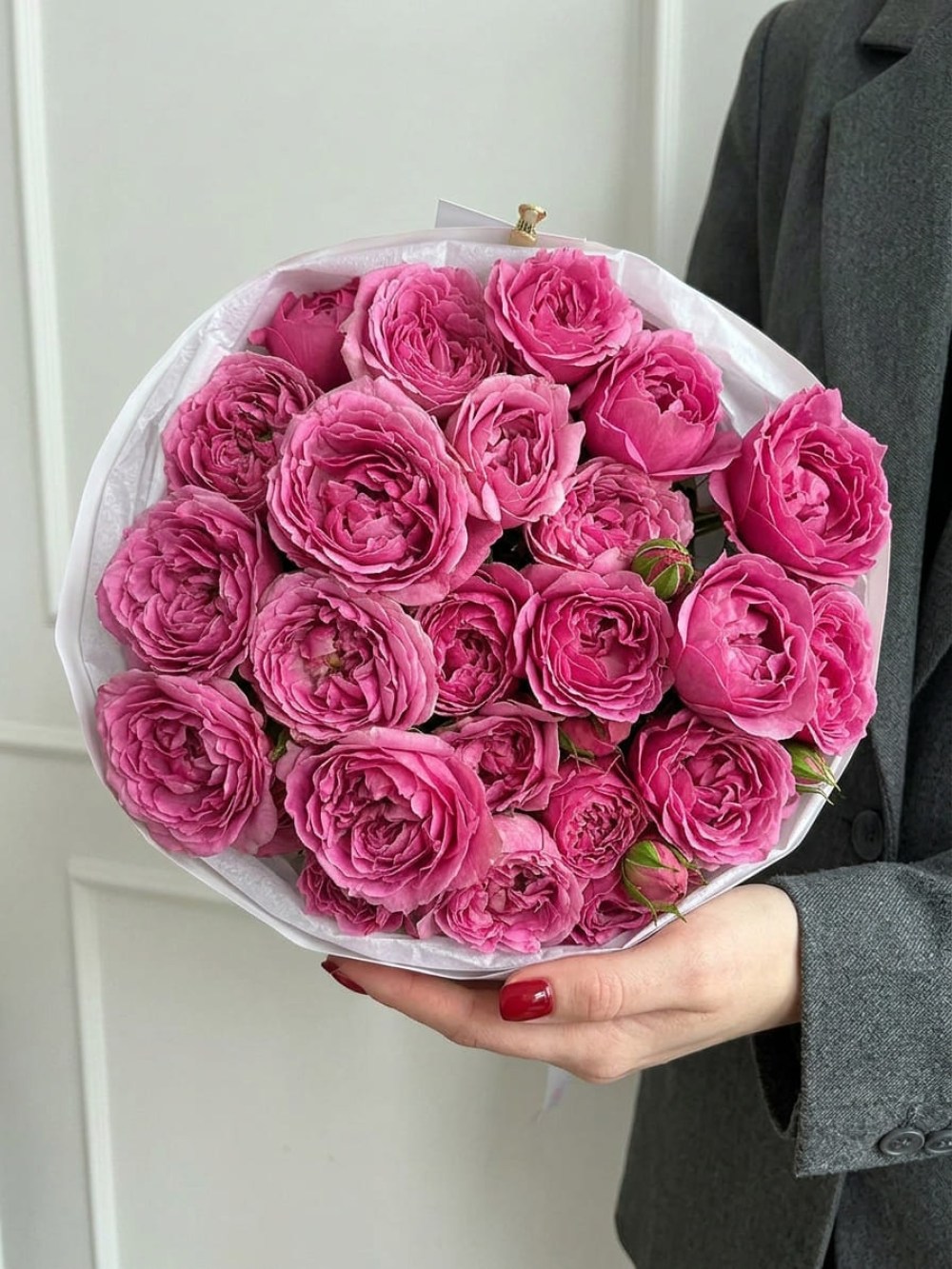 Raspberry Misty Bubbles spray rose bouquet