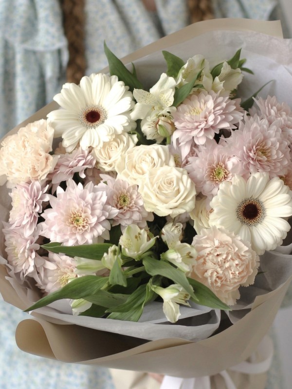 Buchet pastel delicat cu germinare