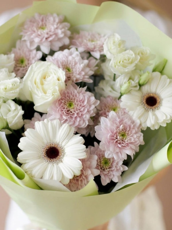 Buchet mixt delicat cu germina