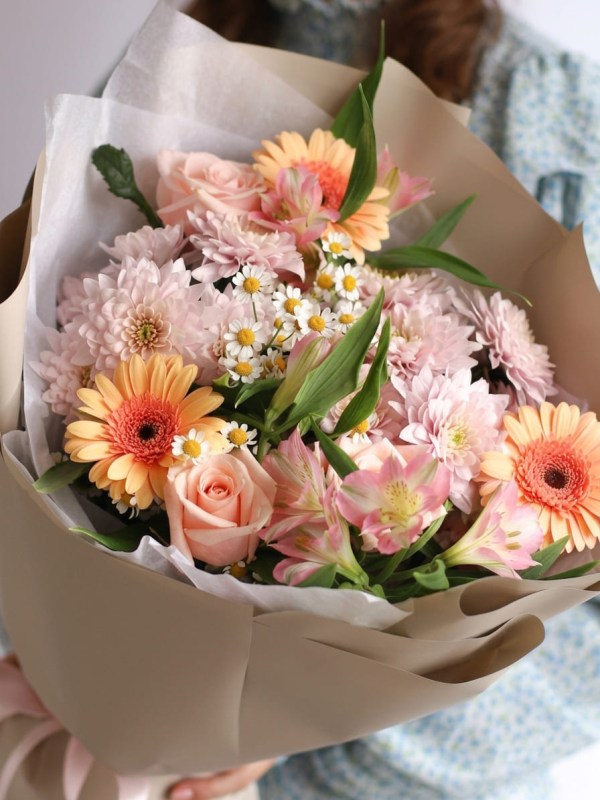 Buchet mixt cu hermini in culori pastelate